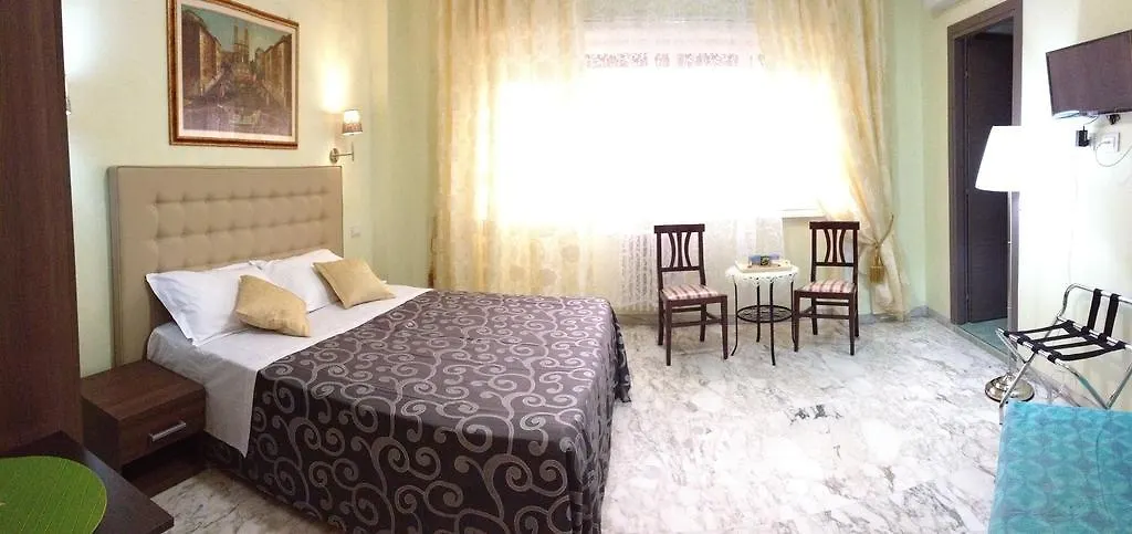 ベッド・アンド・ブレックファスト Vatican Golden Rooms ローマ イタリア
